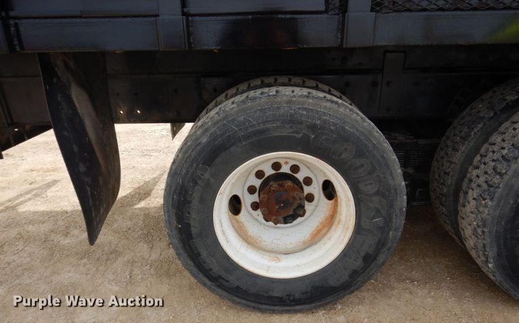 image for item IM9842 2010 International 7400  Crew Cab water truck