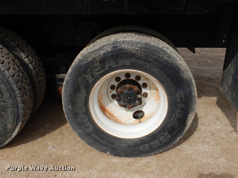 image for item IM9842 2010 International 7400  Crew Cab water truck