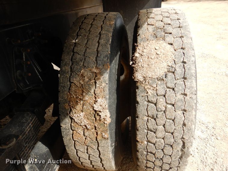 image for item IM9842 2010 International 7400  Crew Cab water truck