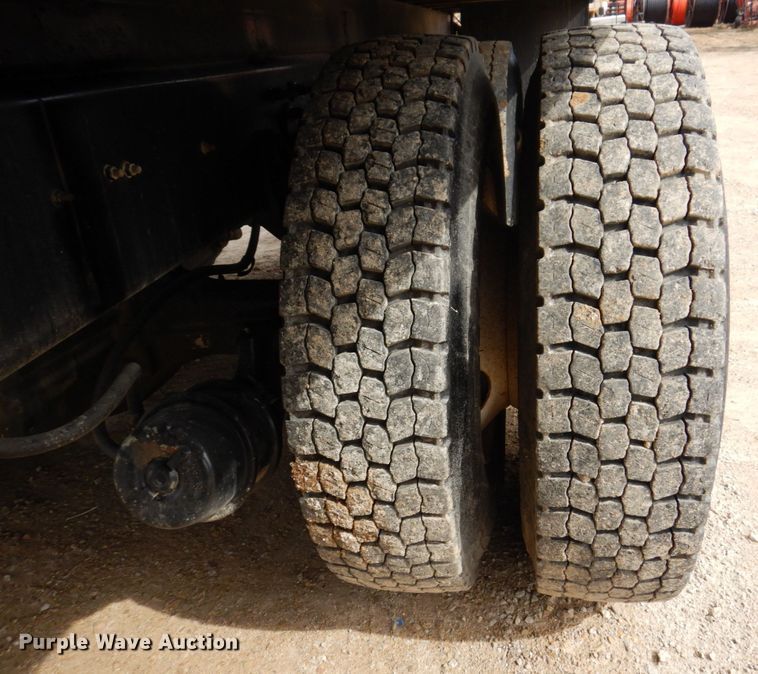 image for item IM9842 2010 International 7400  Crew Cab water truck