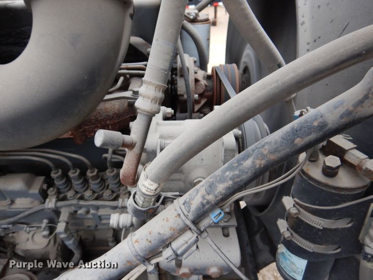 image for item IM9861 1995 Mack RD Series  roll-off container truck