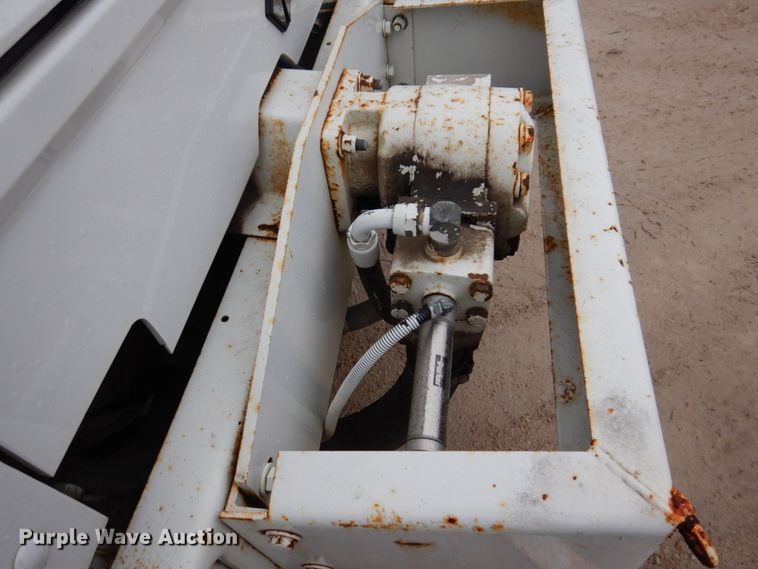 image for item IM9862 1999 International 4900  refuse truck