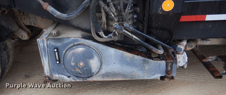 image for item IM9862 1999 International 4900  refuse truck