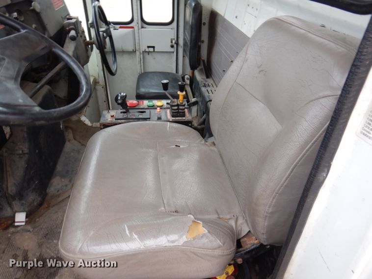 image for item IM9862 1999 International 4900  refuse truck