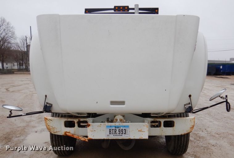 image for item IM9862 1999 International 4900  refuse truck