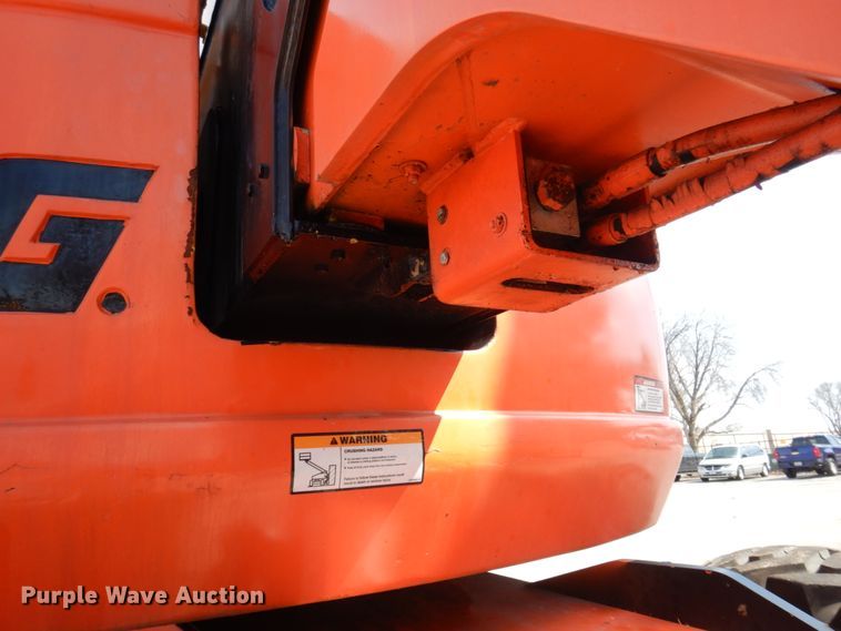 image for item IV9533 2000 JLG 800A  boom lift
