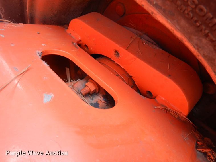 image for item IV9533 2000 JLG 800A  boom lift