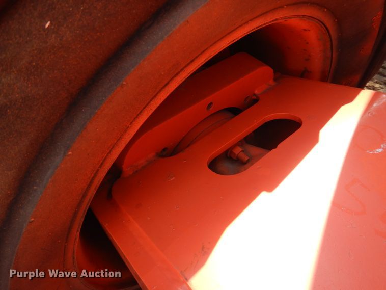 image for item IV9533 2000 JLG 800A  boom lift