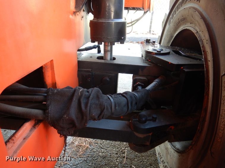 image for item IV9533 2000 JLG 800A  boom lift