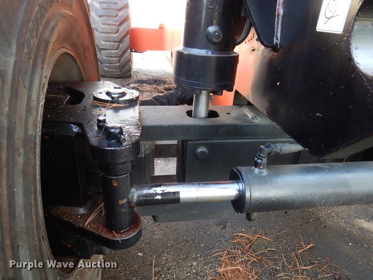 image for item IV9533 2000 JLG 800A  boom lift