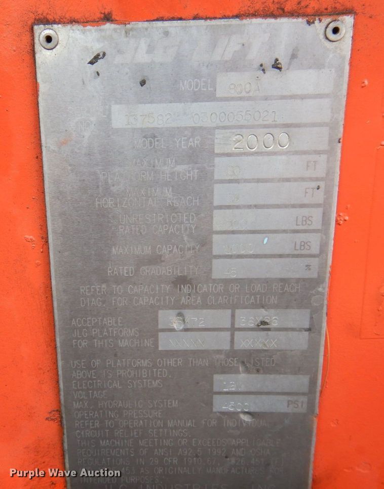 image for item IV9533 2000 JLG 800A  boom lift