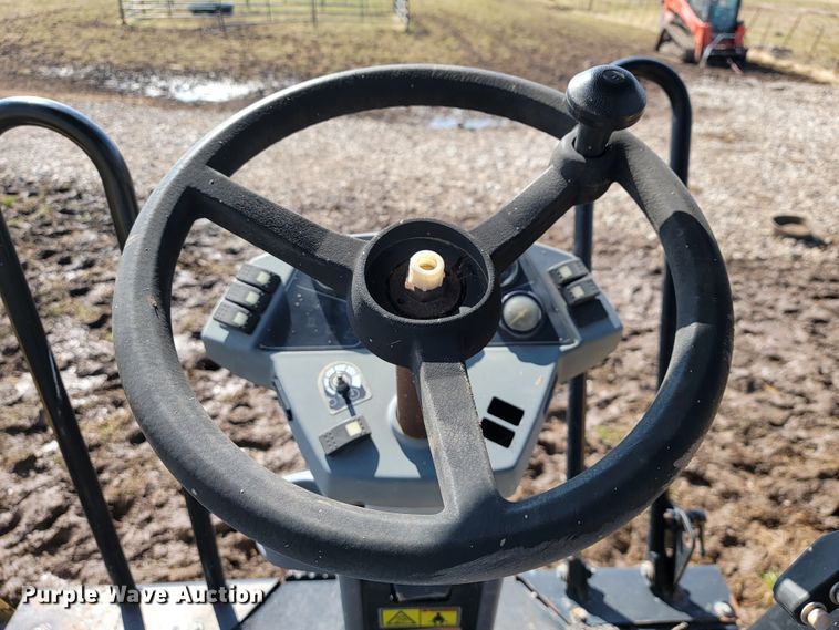 image for item JE9947 2007 Caterpillar CB-534D XW  double drum vibratory roller