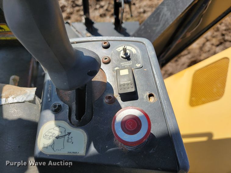 image for item JE9947 2007 Caterpillar CB-534D XW  double drum vibratory roller