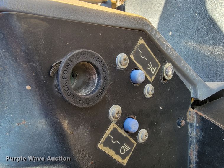 image for item JE9947 2007 Caterpillar CB-534D XW  double drum vibratory roller