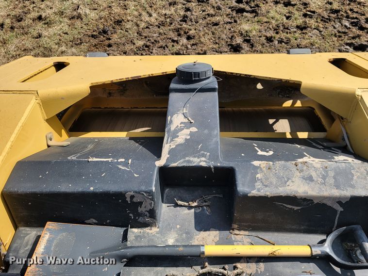 image for item JE9947 2007 Caterpillar CB-534D XW  double drum vibratory roller