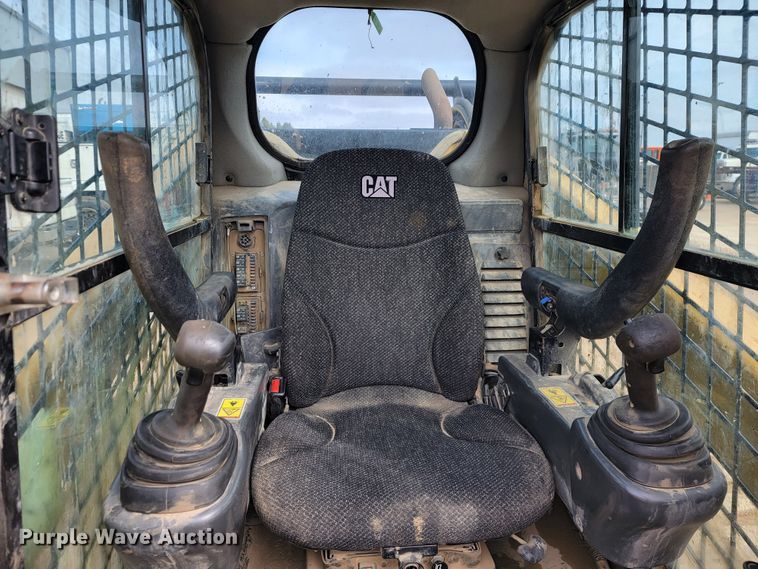 image for item JE9949 Caterpillar 299D2  tracked skid steer loader