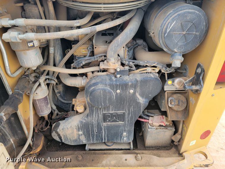 image for item JE9949 Caterpillar 299D2  tracked skid steer loader