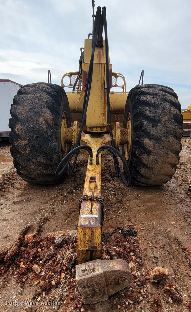 image for item JE9953 Caterpillar 631B  scraper