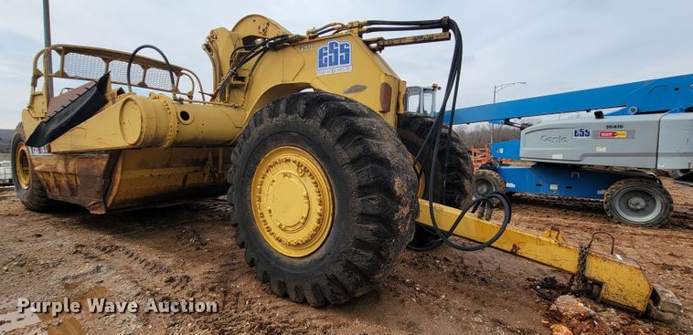 image for item JE9953 Caterpillar 631B  scraper