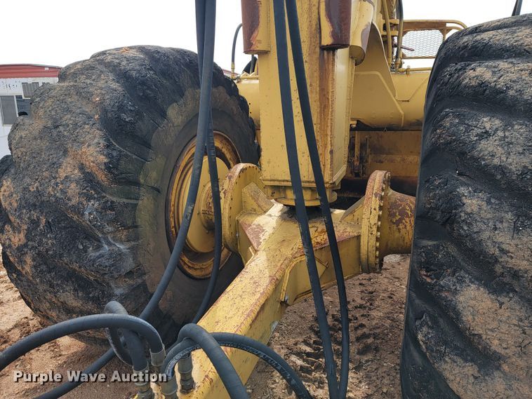 image for item JE9953 Caterpillar 631B  scraper