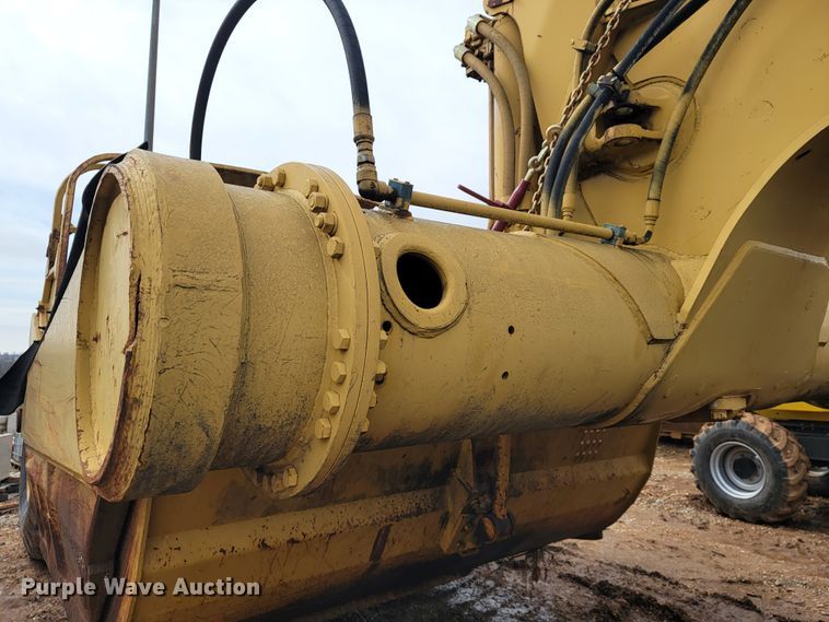 image for item JE9953 Caterpillar 631B  scraper