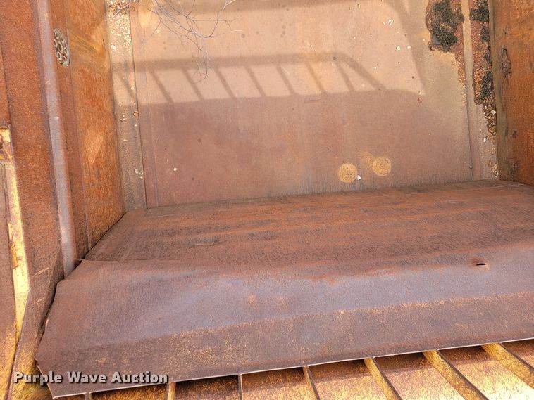 image for item JE9953 Caterpillar 631B  scraper