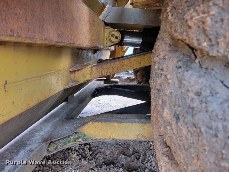 image for item JE9953 Caterpillar 631B  scraper