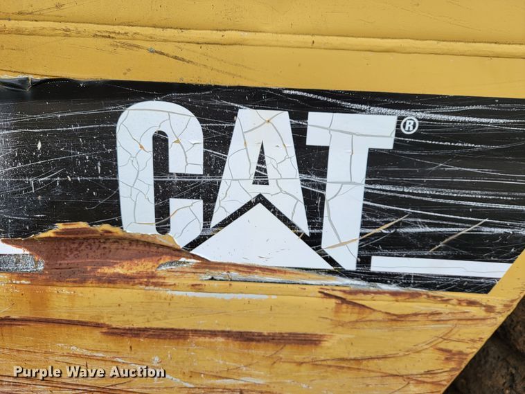 image for item JE9953 Caterpillar 631B  scraper