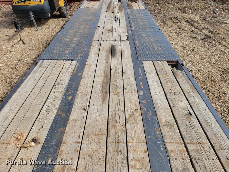 image for item JE9962 2002 Evaco  tilt deck equipment trailer