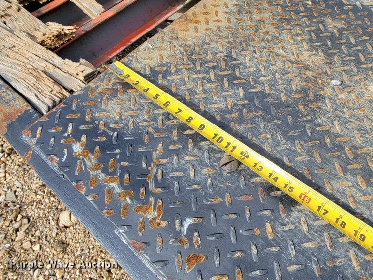 image for item JE9962 2002 Evaco  tilt deck equipment trailer