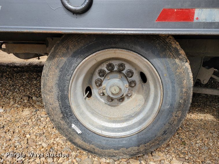 image for item JE9962 2002 Evaco  tilt deck equipment trailer