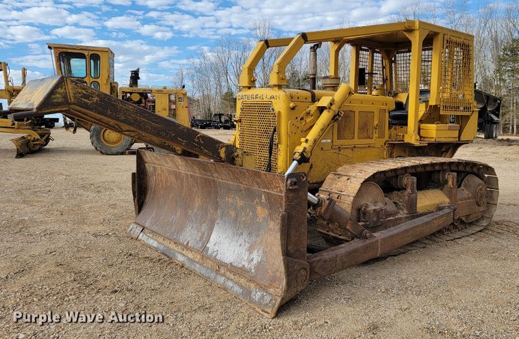 image for item JE9963 1969 Caterpillar D6C  dozer