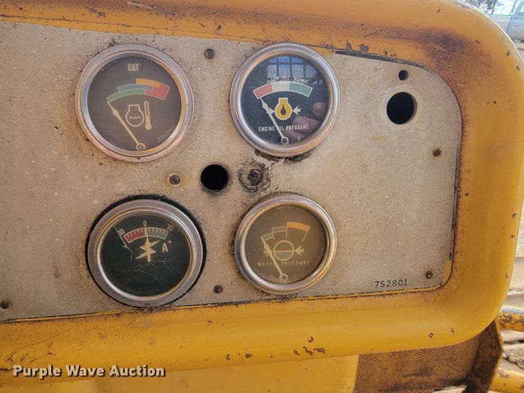 image for item JE9963 1969 Caterpillar D6C  dozer