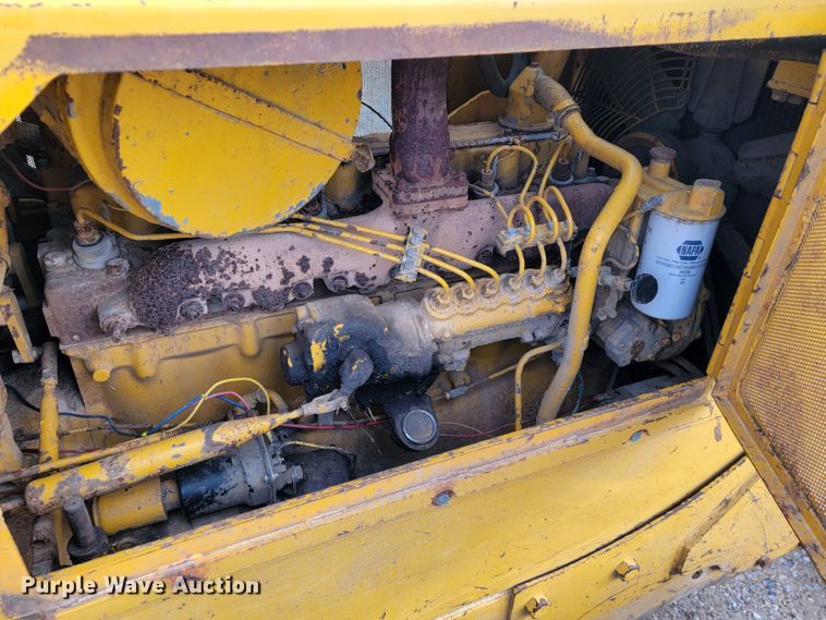 image for item JE9963 1969 Caterpillar D6C  dozer