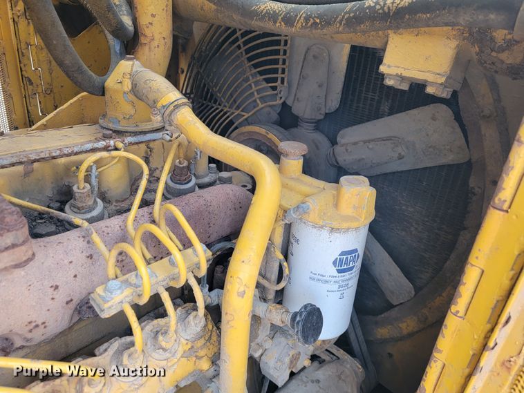 image for item JE9963 1969 Caterpillar D6C  dozer