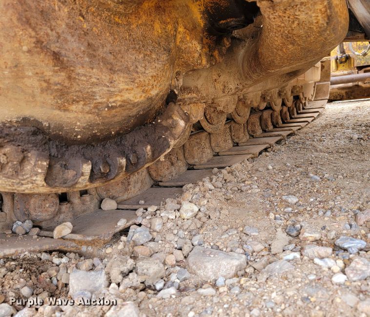 image for item JE9963 1969 Caterpillar D6C  dozer