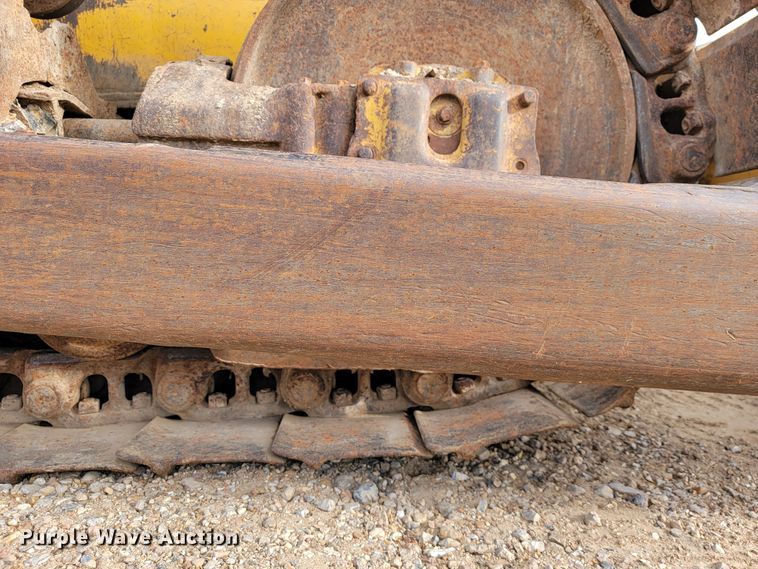 image for item JE9963 1969 Caterpillar D6C  dozer