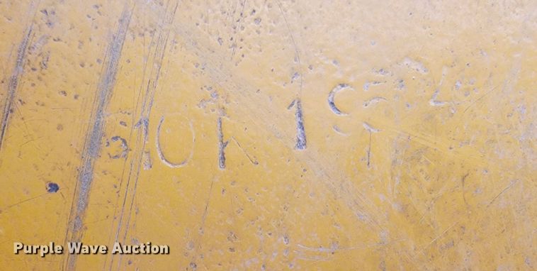 image for item JE9963 1969 Caterpillar D6C  dozer