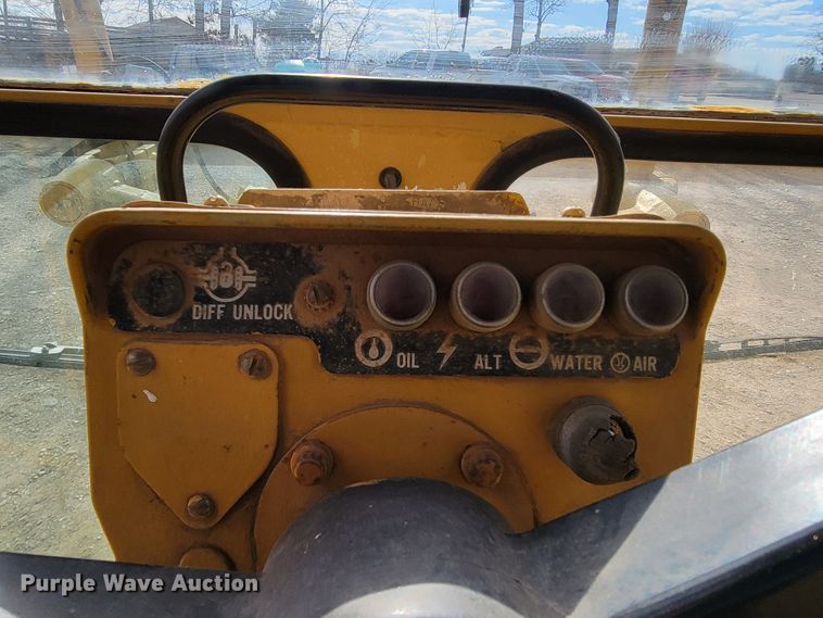 image for item JE9964 1979 Caterpillar 130G  motor grader