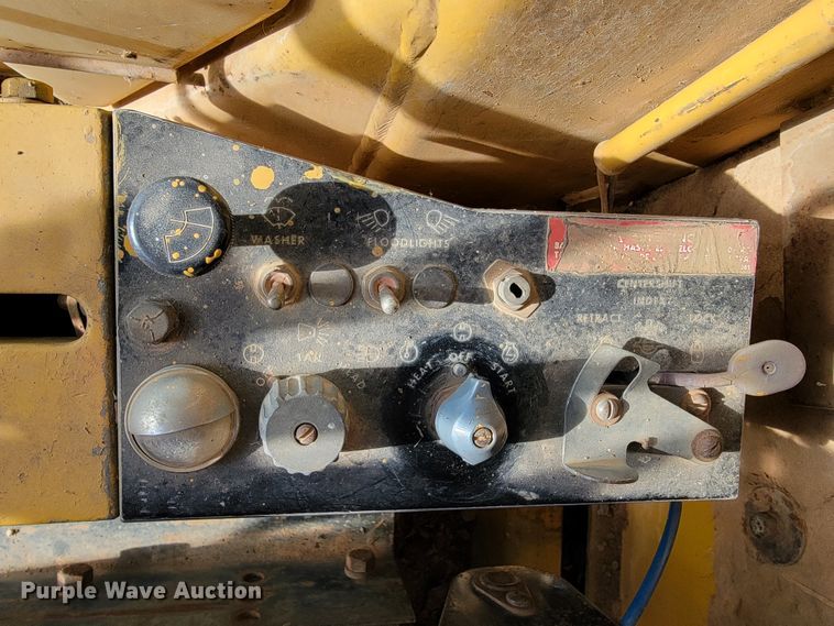 image for item JE9964 1979 Caterpillar 130G  motor grader