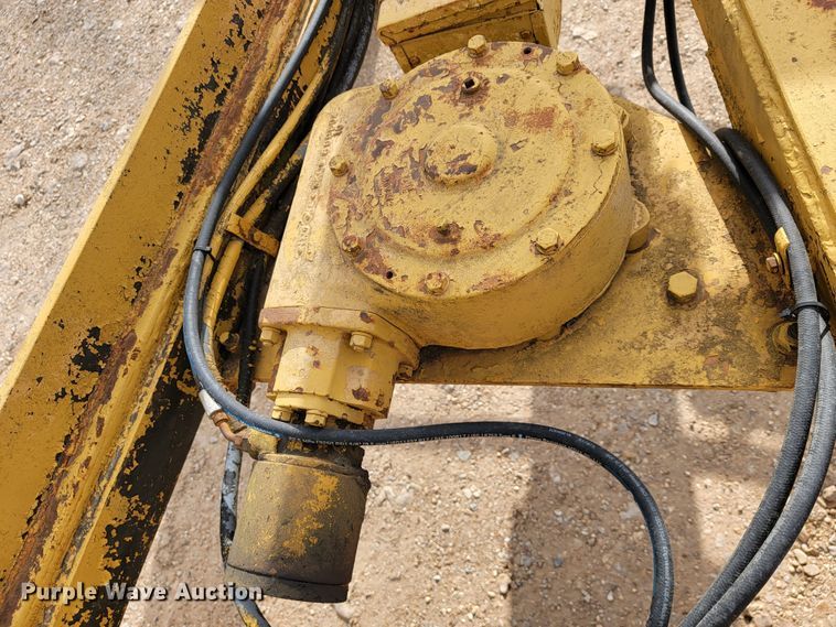 image for item JE9964 1979 Caterpillar 130G  motor grader