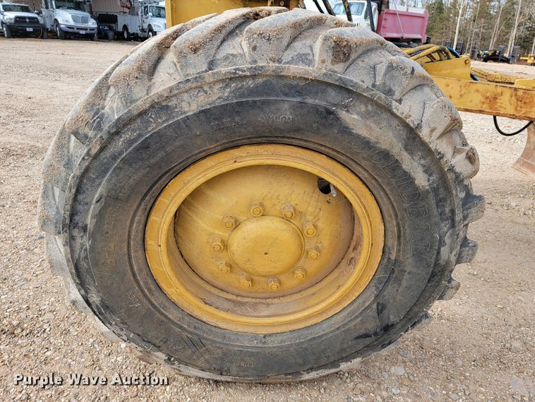 image for item JE9964 1979 Caterpillar 130G  motor grader