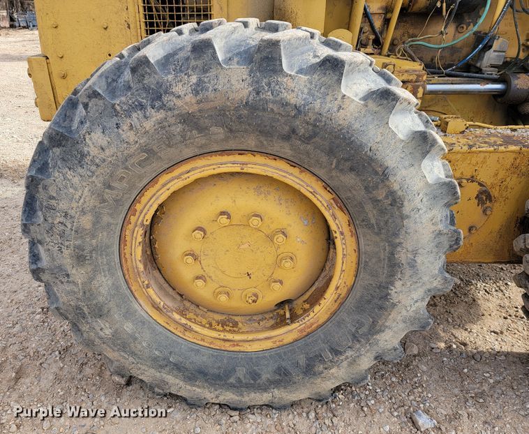 image for item JE9964 1979 Caterpillar 130G  motor grader