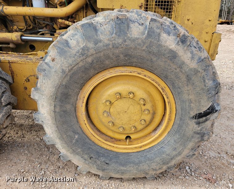 image for item JE9964 1979 Caterpillar 130G  motor grader