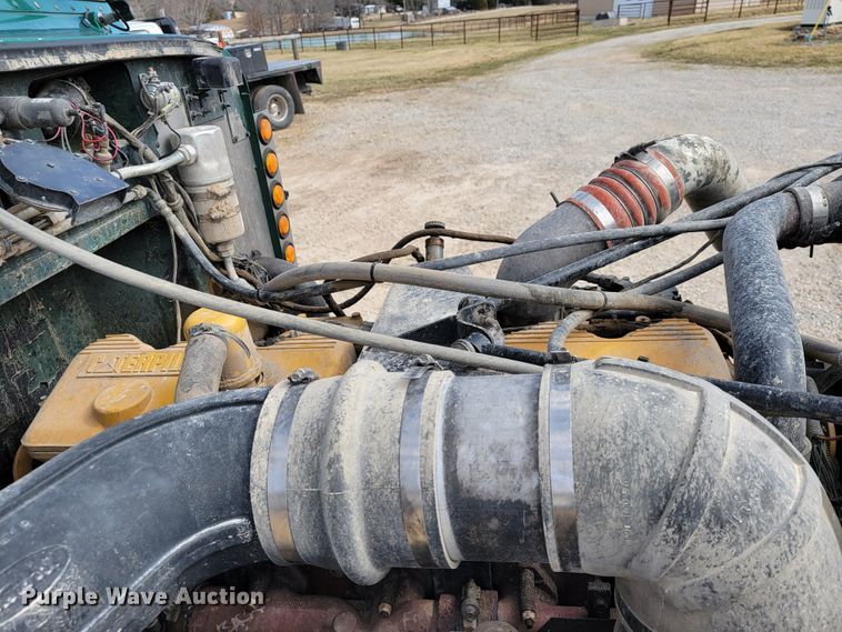 image for item JE9966 1995 Peterbilt 357  dump truck