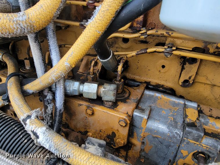 image for item JE9966 1995 Peterbilt 357  dump truck