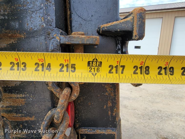 image for item JE9966 1995 Peterbilt 357  dump truck