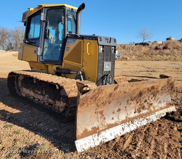 image for item JE9977 2013 John Deere 650K  dozer