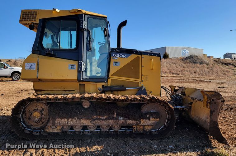 image for item JE9977 2013 John Deere 650K  dozer