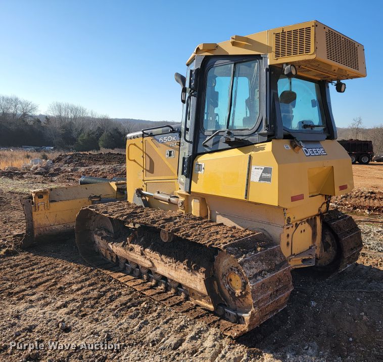 image for item JE9977 2013 John Deere 650K  dozer
